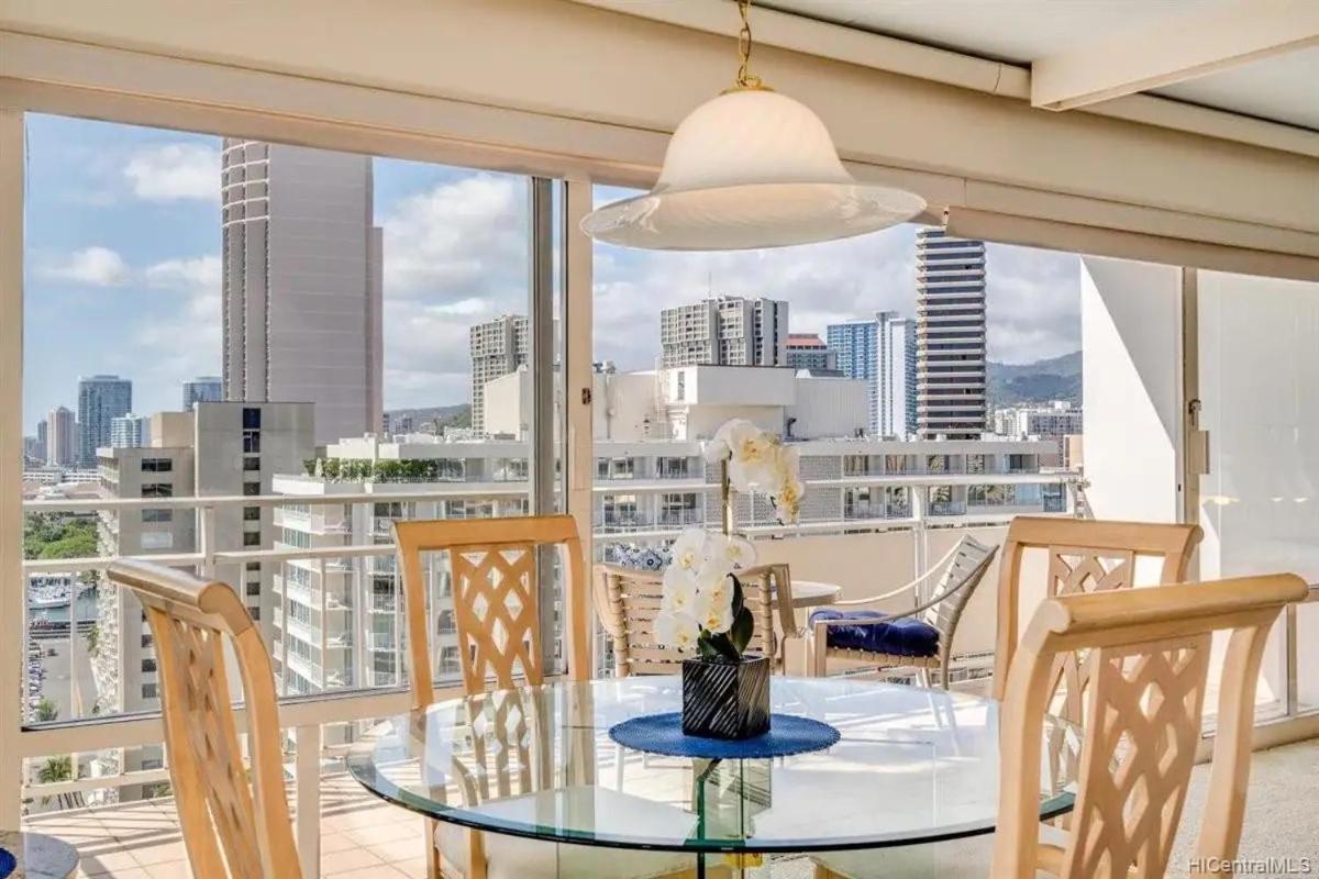 Ilikai #1743 Panoramic Views On Waikiki Beach Aparthotel Honolulu Exteriör bild