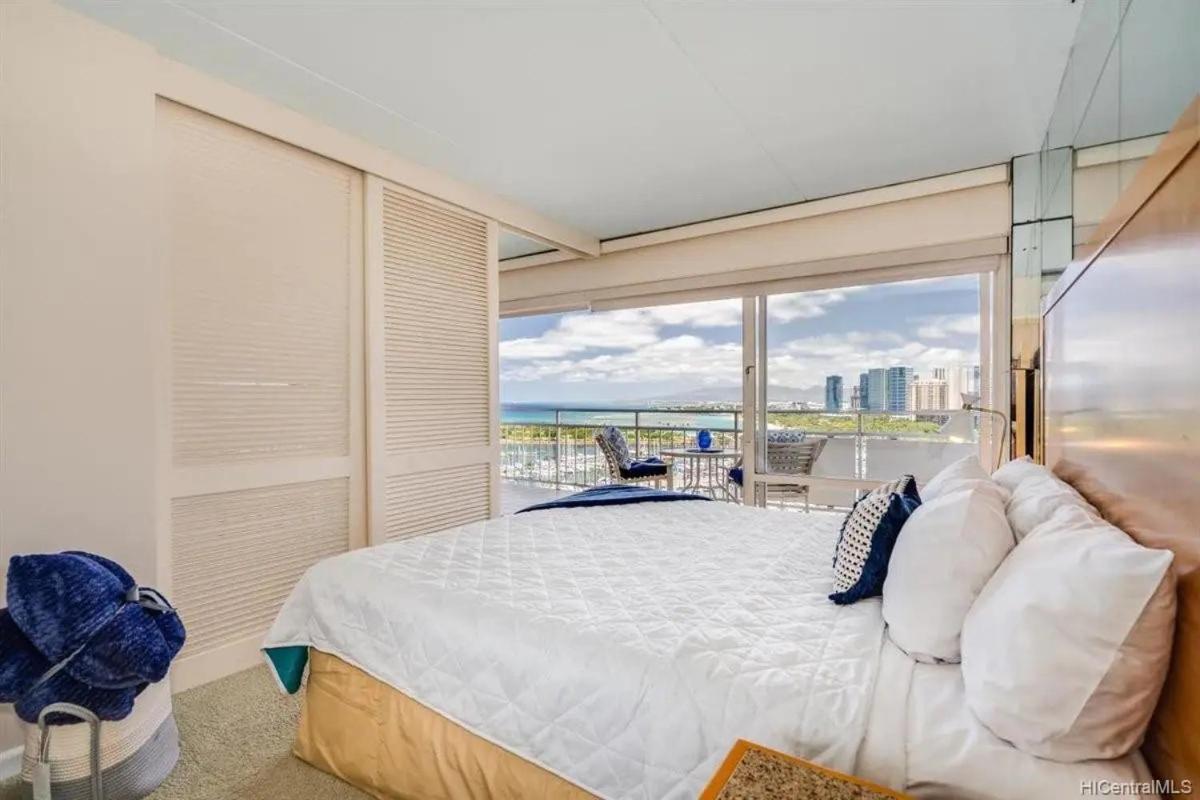Ilikai #1743 Panoramic Views On Waikiki Beach Aparthotel Honolulu Exteriör bild
